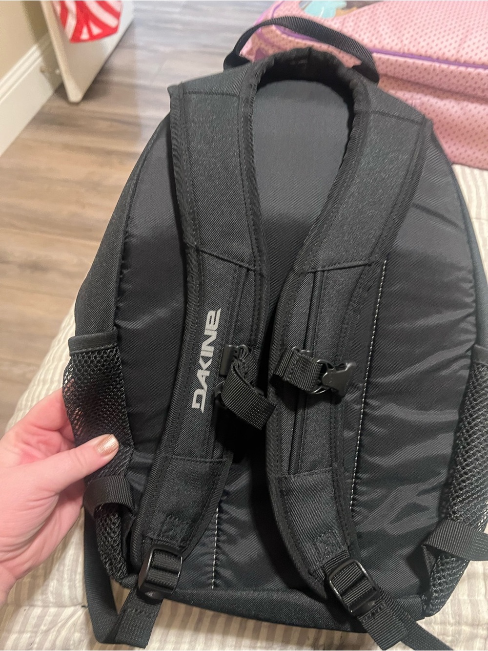 Dakine Black Men's Backpack with Mesh Side Pockets - Picture 3 of 3